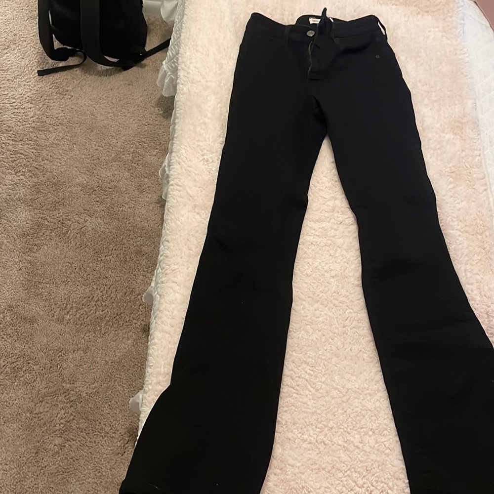 725 Levi’s high wasted bootcut jeans in black. Size 25 Length 30